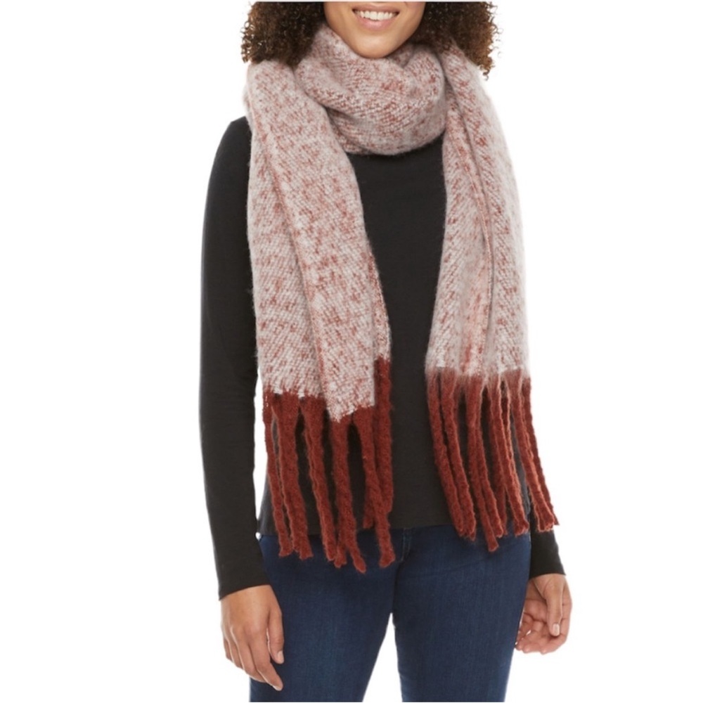 A.N.A. Fringe Oblong Scarf